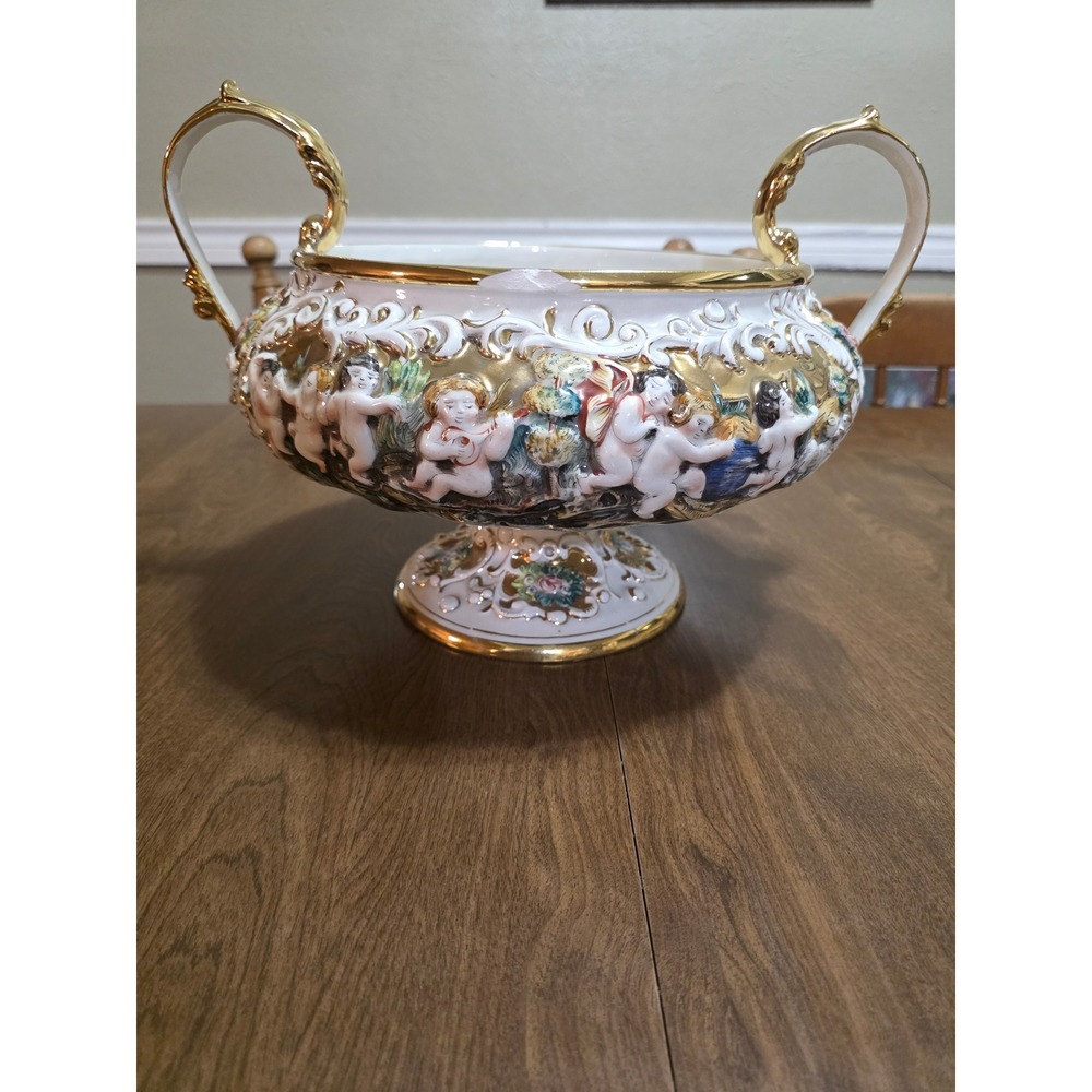 Capodimonte Italian Porcelain Cherub Centerpiece Bowl Gold Gilt 1366/116 Italy